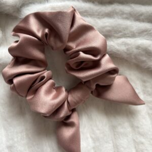 Skrunts pruunikas-roosakas